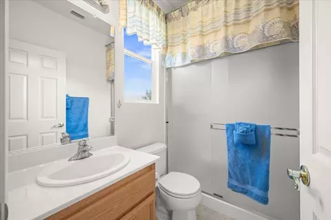 Bath - 753 Egret Dr, Williams, CA 95987 photo 1 of 6