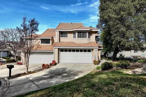 Exterior - 1002 Pinehurst Ct, Concord, CA 94521 photo 2 of 12