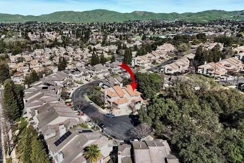 View/Area - 1002 Pinehurst Ct, Concord, CA 94521 photo 6 of 11