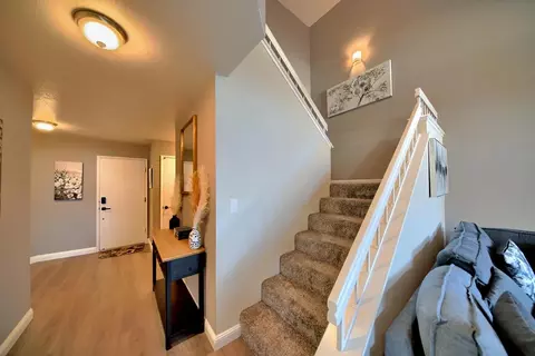 Entry Way - 1002 Pinehurst Ct, Concord, CA 94521 photo 10 of 15
