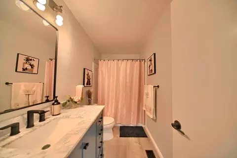 Bath - 1002 Pinehurst Ct, Concord, CA 94521 photo 4 of 13