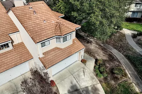 View/Area - 1002 Pinehurst Ct, Concord, CA 94521 photo 5 of 11