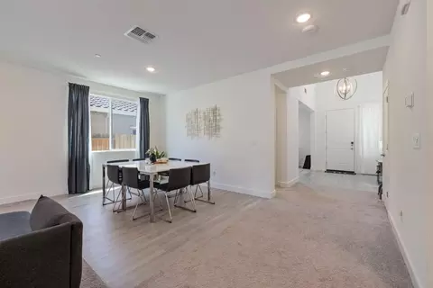 Entry Way - 1952 Roualt Way, Lodi, CA 95242 photo 6 of 14