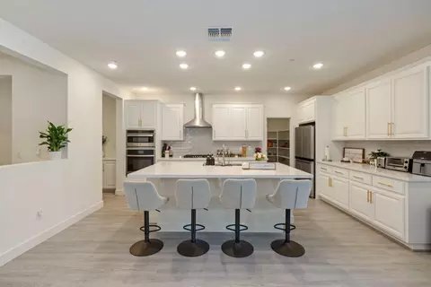 Kitchen - 1952 Roualt Way, Lodi, CA 95242 photo 1 of 5