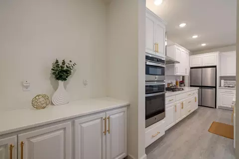 Entry Way - 1952 Roualt Way, Lodi, CA 95242 photo 8 of 14