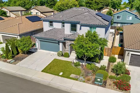 View/Area - 1952 Roualt Way, Lodi, CA 95242 photo 1 of 17