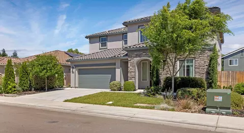 1952 Roualt Way, Lodi, CA 95242