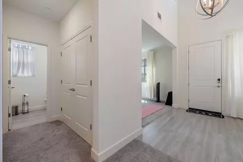 Entry Way - 1952 Roualt Way, Lodi, CA 95242 photo 5 of 14