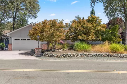 17993 Jayhawk Dr, Penn Valley, CA 95946