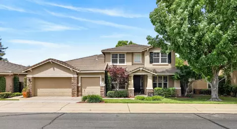 2836 Hillcrest Rd, Rocklin, CA 95765