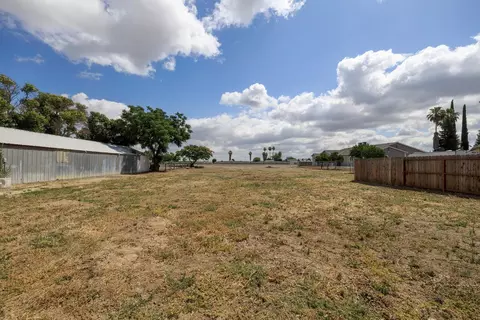Exterior - 720 N 2nd St, Patterson, CA 95363 photo 15 of 15