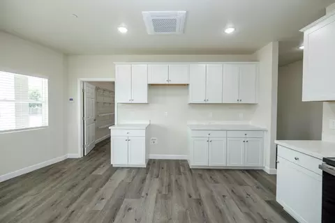 Kitchen - 720 N 2nd St, Patterson, CA 95363 photo 4 of 6