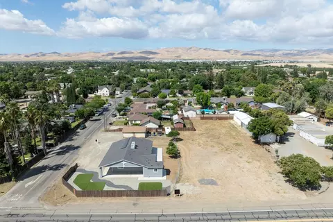 View/Area - 720 N 2nd St, Patterson, CA 95363 photo 7 of 15
