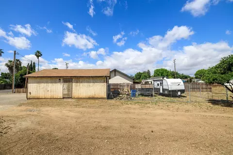 Exterior - 720 N 2nd St, Patterson, CA 95363 photo 11 of 15