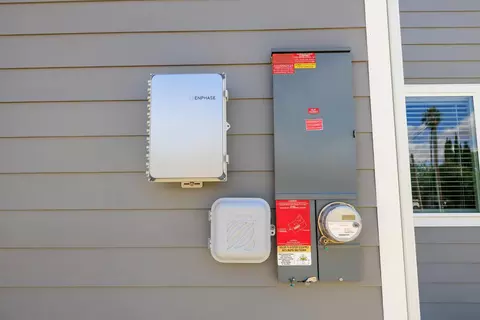 Exterior - 720 N 2nd St, Patterson, CA 95363 photo 9 of 15