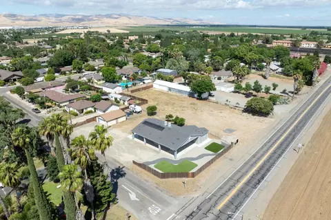 View/Area - 720 N 2nd St, Patterson, CA 95363 photo 6 of 15