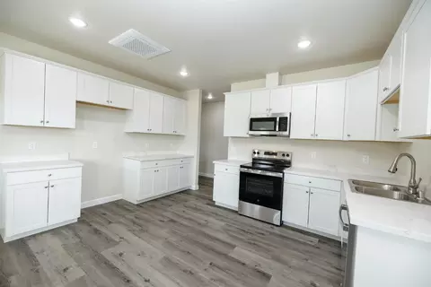 Kitchen - 720 N 2nd St, Patterson, CA 95363 photo 1 of 6