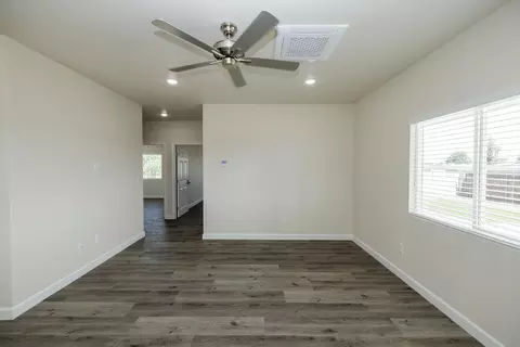Living - 720 N 2nd St, Patterson, CA 95363 photo 1 of 6