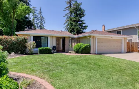 3204 Pennelope Ct, Sacramento, CA 95826