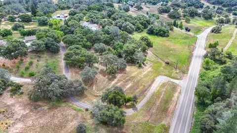 View/Area - 4860 Silk Tree Ln, Cool, CA 95614 photo 2 of 14