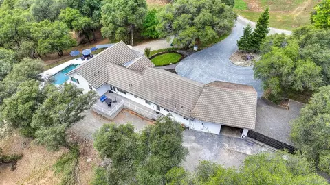 View/Area - 4860 Silk Tree Ln, Cool, CA 95614 photo 7 of 14