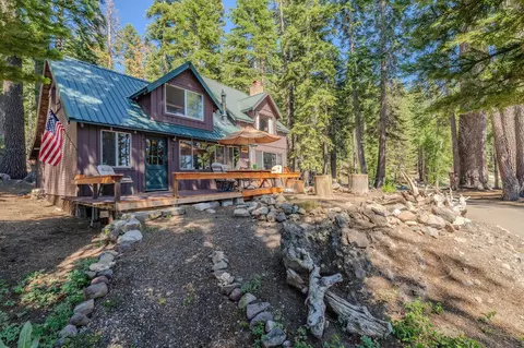 31790 Kit Carson Way, Pioneer, CA 95666