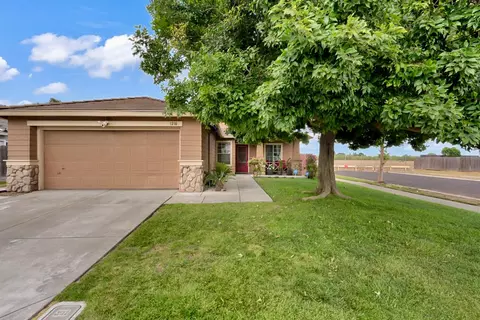 Exterior - 1210 Cherry Oak Ln, Manteca, CA 95336 photo 1 of 5