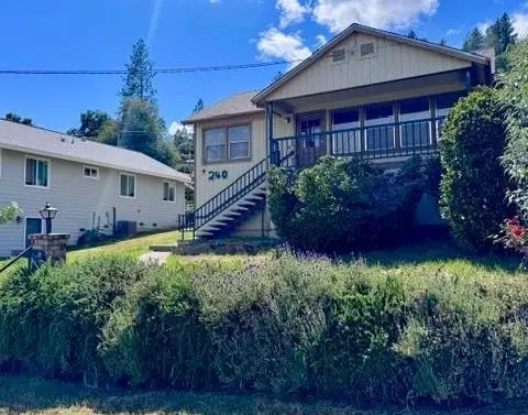 240 Pleasant St, Colfax, CA 95713