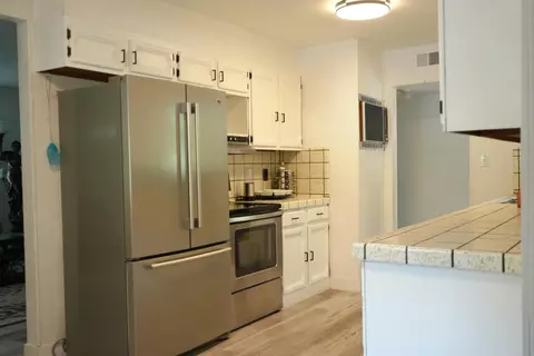 Kitchen - 18243 Climax Rd, Jackson, CA 95642 photo 1 of 2