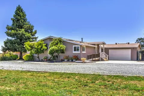 12390 Hobday Rd, Wilton, CA 95693
