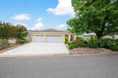 17585 Twin Oak Dr, Jamestown, CA 95327