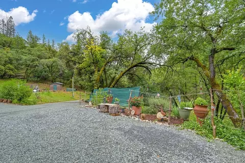 Exterior - 21800 Emery Ln, Colfax, CA 95713 photo 16 of 24