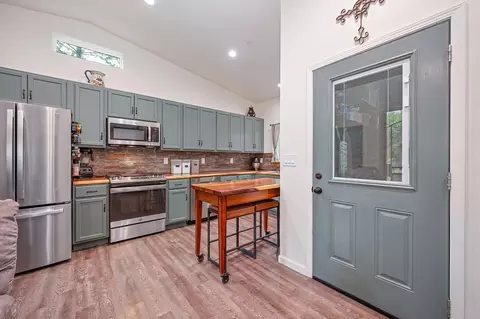 Entry Way - 21800 Emery Ln, Colfax, CA 95713 photo 1 of 1