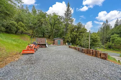 Exterior - 21800 Emery Ln, Colfax, CA 95713 photo 17 of 24