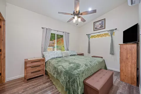 Bedroom - 21800 Emery Ln, Colfax, CA 95713 photo 1 of 4