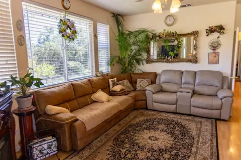 Living - 7968 Rasmussen Rd, Loomis, CA 95650 photo 4 of 4