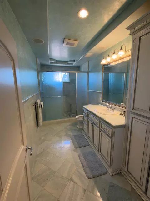 Bath - 7968 Rasmussen Rd, Loomis, CA 95650 photo 4 of 8