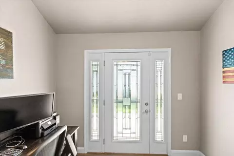 Entry Way - 2832 Belharbour Dr, Modesto, CA 95355 photo 6 of 15