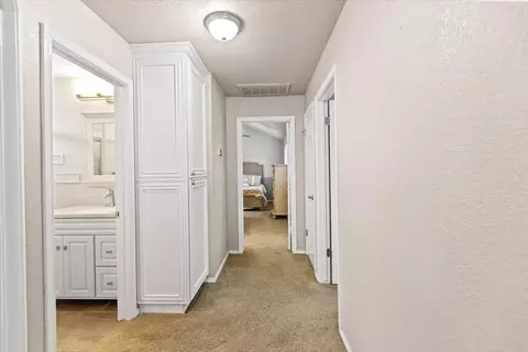 Entry Way - 2832 Belharbour Dr, Modesto, CA 95355 photo 11 of 15