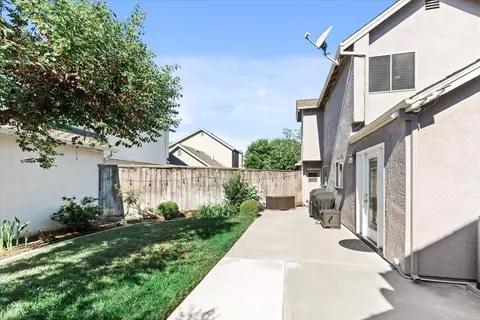 Exterior - 2832 Belharbour Dr, Modesto, CA 95355 photo 17 of 19