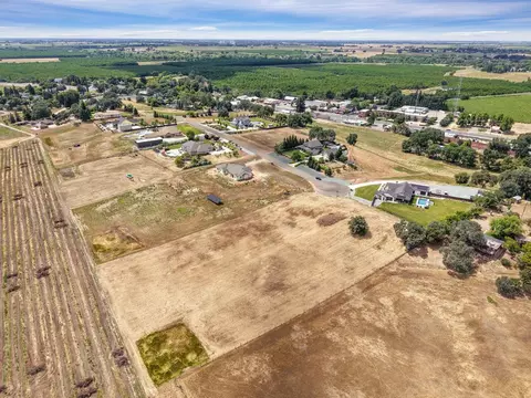 19012 E Sierra View Ct, Clements, CA 95227 photo 8