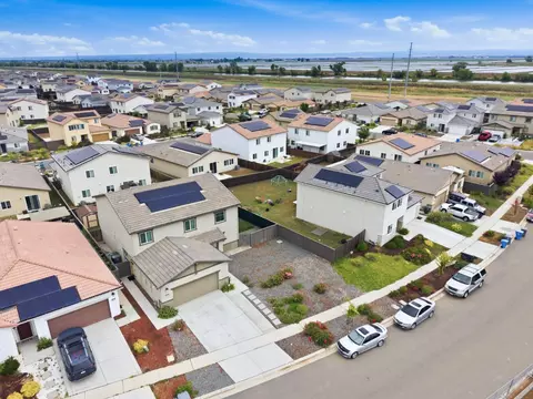 View/Area - 2063 Baldwin Way, Olivehurst, CA 95961 photo 5 of 9