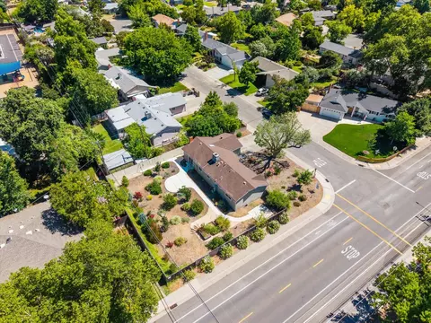 View/Area - 2101 Bircher Way, Carmichael, CA 95608 photo 4 of 10