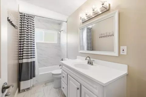 Bath - 2101 Bircher Way, Carmichael, CA 95608 photo 1 of 3