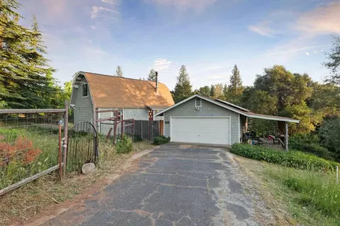 19440 Mount Hope Ln, Soulsbyville, CA 95372