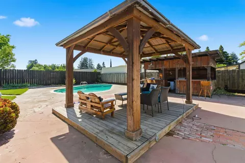 Exterior - 1242 Pauline Ave, Modesto, CA 95358 photo 3 of 12