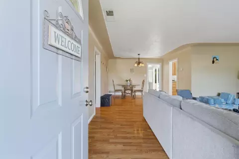 Entry Way - 1242 Pauline Ave, Modesto, CA 95358 photo 1 of 3