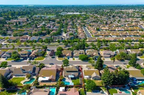 View/Area - 3617 Glencrest Dr, Modesto, CA 95355 photo 11 of 15