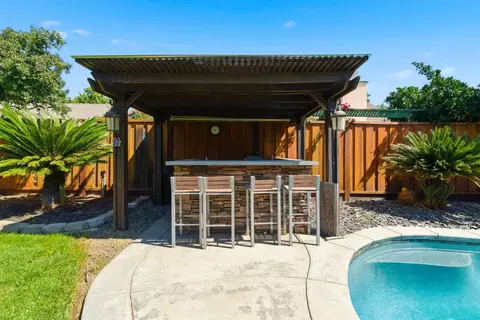 Exterior - 3617 Glencrest Dr, Modesto, CA 95355 photo 8 of 11