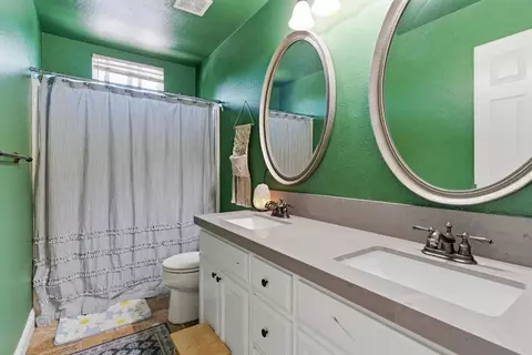 Bath - 3617 Glencrest Dr, Modesto, CA 95355 photo 1 of 1